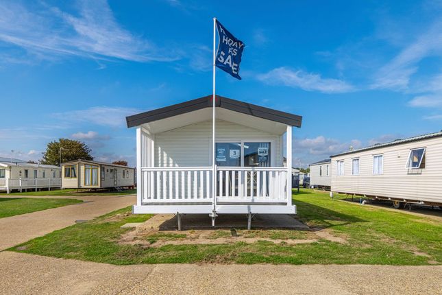 3-bed caravan on Atlas Lookout, Coast Road, Lowestoft, £69,995