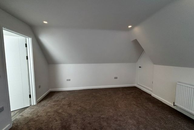 Flat 11, Burford Road, Carterton photo 4