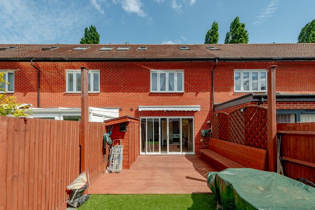 3-bed house on 9, Priddy Place, Redhill, £450,000