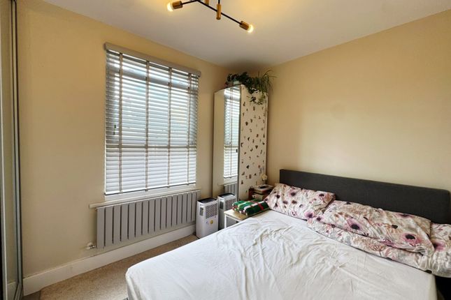 F3, 26, Rita Road, Vauxhall photo 3