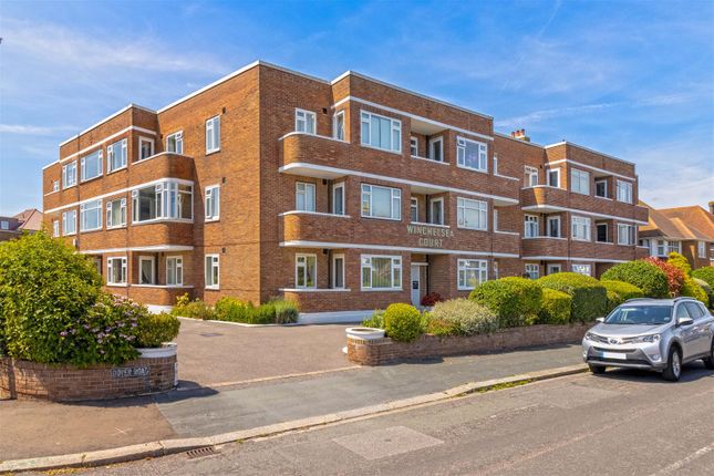 Thumbnail Flat for sale in Winchelsea Gardens, Worthing
