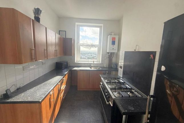 2-bed flat on Flat C, 151, Preston New Road, Blackburn, £79,950