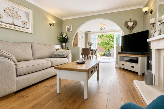 7, Sussex Close, Chelmsford photo 2
