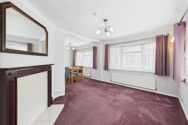 1 First Avenue, Garston Park, Reading photo 3