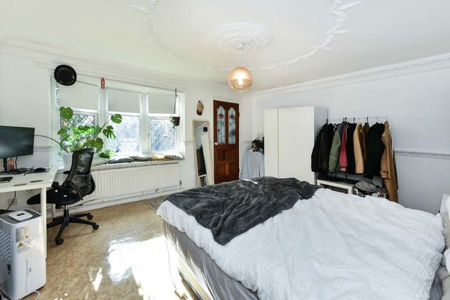 49, Pownall Road, London photo 3