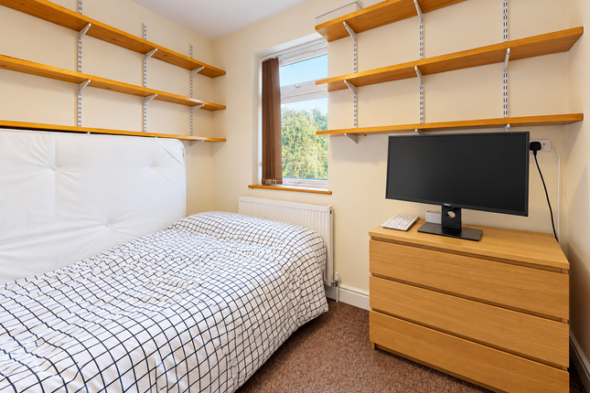 Room 3 (FF Front), 59, Wytham Street, Oxford photo 3