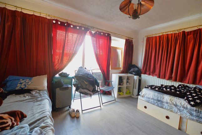 Terraced house for sale in Wexham Road, Slough