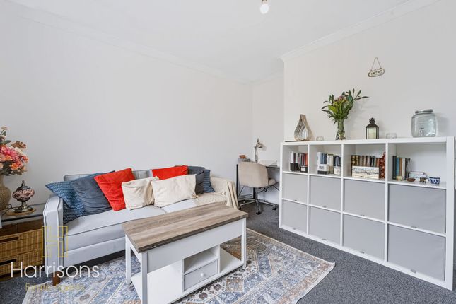 2, Archer Grove, Bolton photo 2