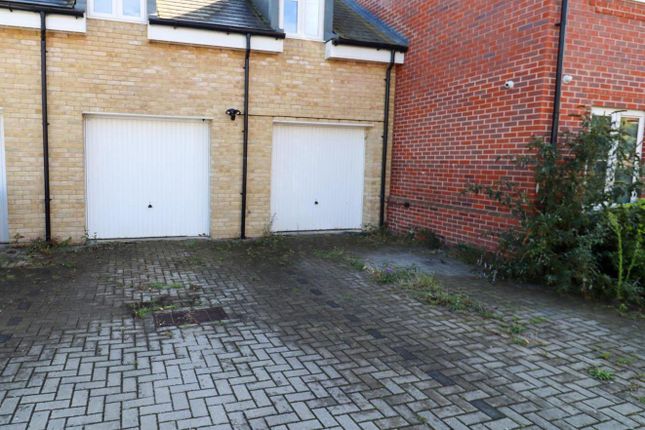 2 Ridler House, Jubilee Drive, Fleet photo 3