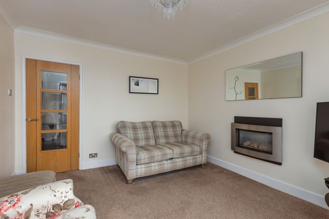 22, Westbury Close, Thornton-Cleveleys photo 4