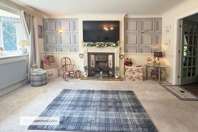 3, Moorside Cres, Bacup photo 2