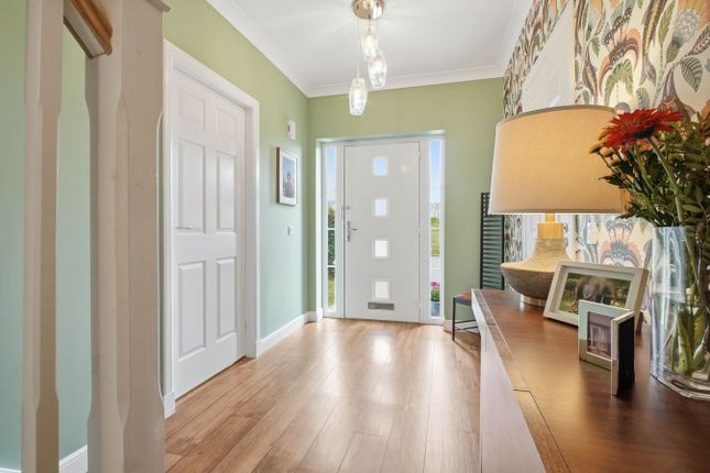 1, Hazel Walk, Irvine photo 3