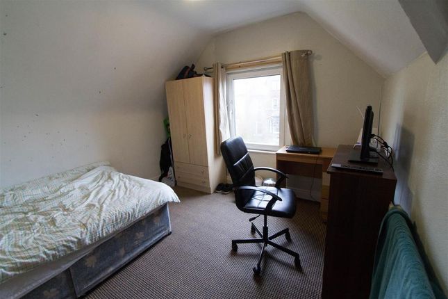 48, CARDIGAN ROAD, Leeds photo 3