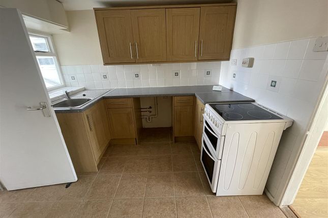 89, South Street, Crewkerne photo 3