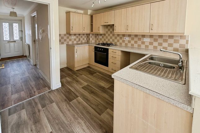 27, Somerset Way, Highbridge photo 3