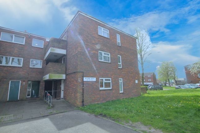 Flat for sale in Jeymer Drive, Greenford