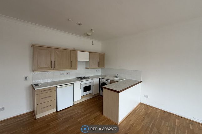 Larkhall photo 2