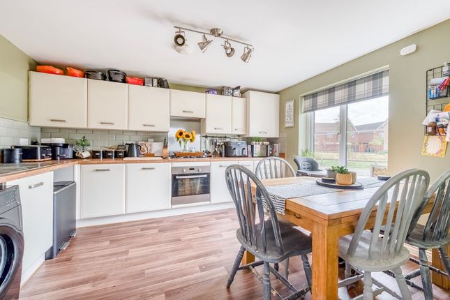 11 Silver Birch Road, Dereham photo 2