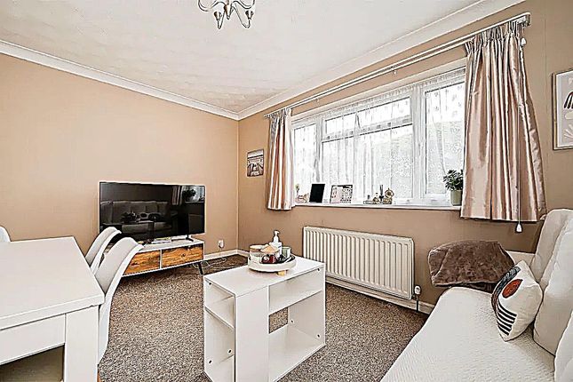 flat 1 Julian court, Woodmill Lane, SOUTHAMPTON photo 2