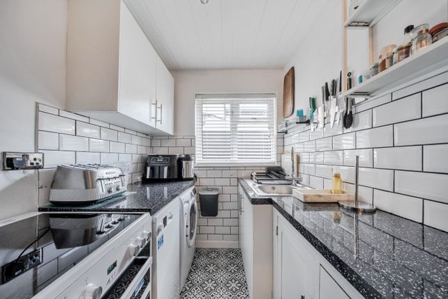 66A,, Croydon Road, West Wickham photo 2