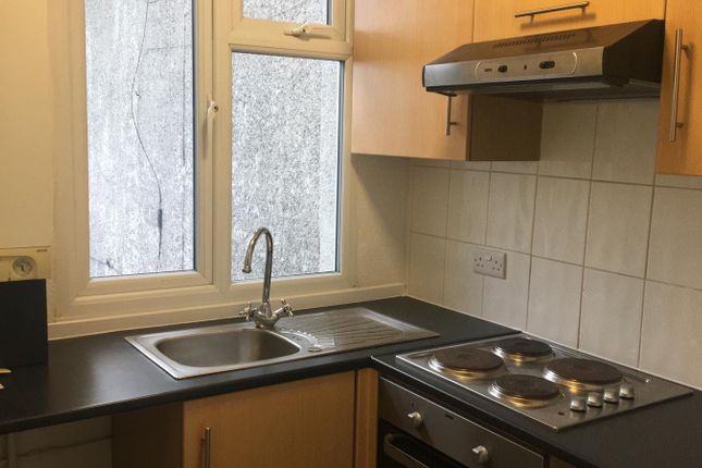 Top Floor Flat, 247A,, Cannock Road, Staffordshire photo 4