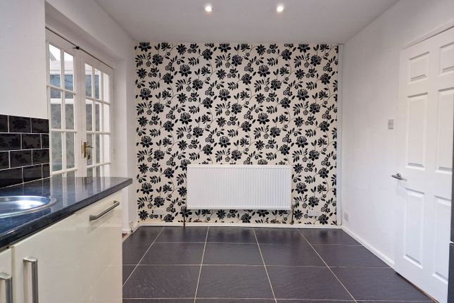 27, Fitzroy Road, Blackpool photo 5