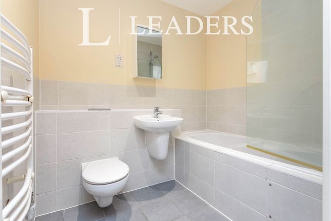 Flat 17 Niche Place, 6, Brook Road, Redhill photo 4