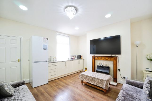 296, Great Horton Road, Bradford photo 4