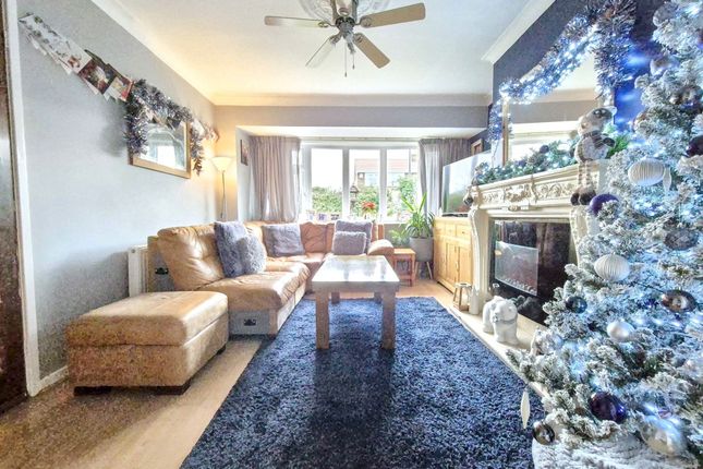 13, Norwich Way, Jarrow photo 2