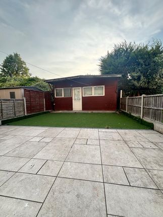 Liphook Close, Hornchurch photo 5