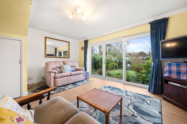 21, Whitehill Close, Surrey photo 3