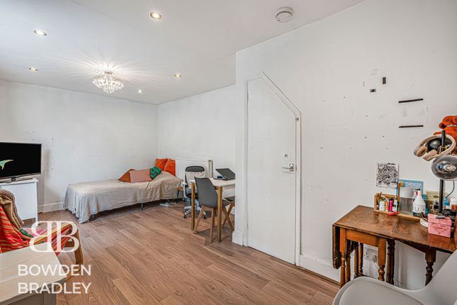 13b, North Birkbeck Road, Leyton photo 4