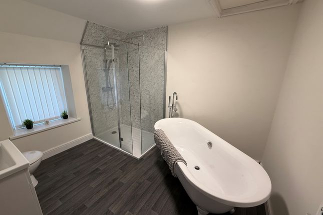 39, Swansea photo 3