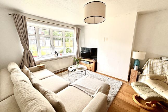 5, Moore Grove Crescent, Egham photo 2