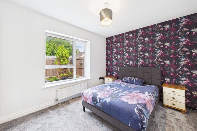 292, Painswick Road, Gloucester photo 3