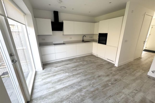 8, Griffin Drive, Ellesmere Port photo 4