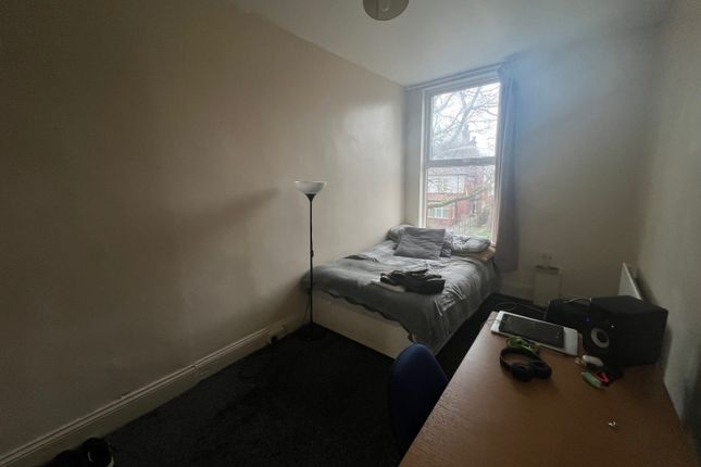 Thumbnail Terraced house to rent in Cardigan Road, Headingley, Leeds
