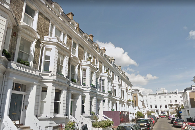 Terraced house to rent in Stafford Terrace, Kensington
