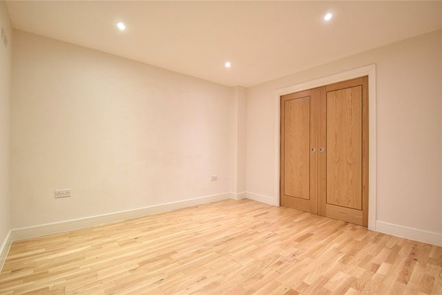 Flat 1, Arena House, 25, Cambridge Place, Cambridge photo 4
