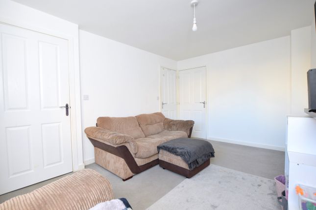 Terraced house for sale in Bloomfield Drive, Huntingdon