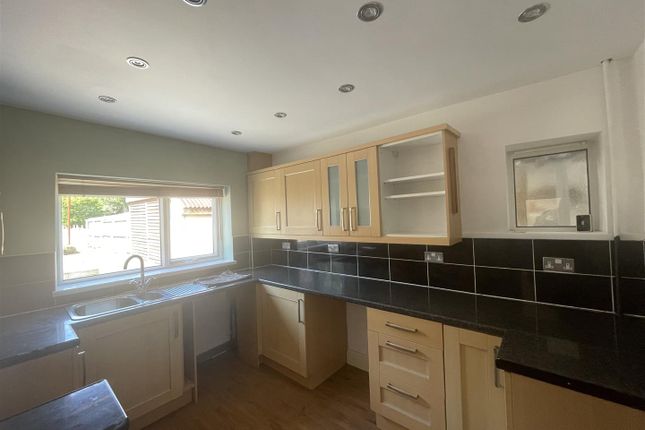 94, Parklands Road, Ammanford photo 3