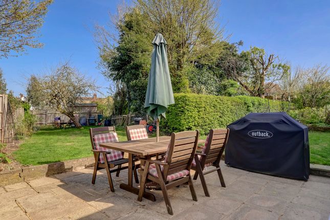 11, Nelson Close, Amersham photo 4