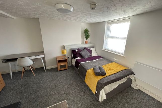 Thumbnail Room to rent in Worcester Street, Gloucester