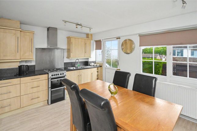 10, Southleigh Croft, West Yorkshire photo 4