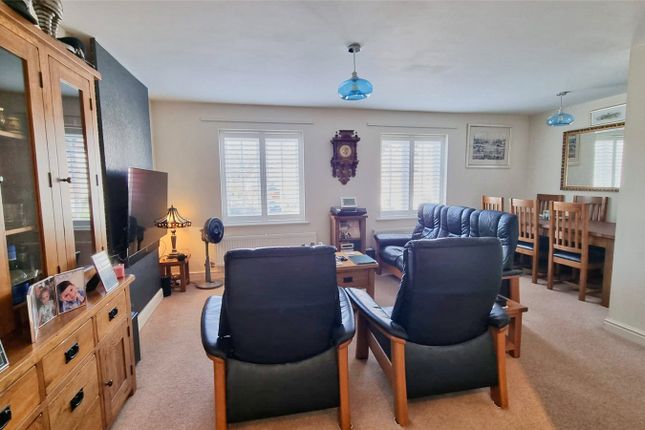 4 Comfrey Court, 1, Newman Road, Surrey photo 2