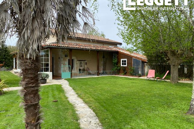 Thumbnail Villa for sale in Vanzac, Charente-Maritime, Nouvelle-Aquitaine