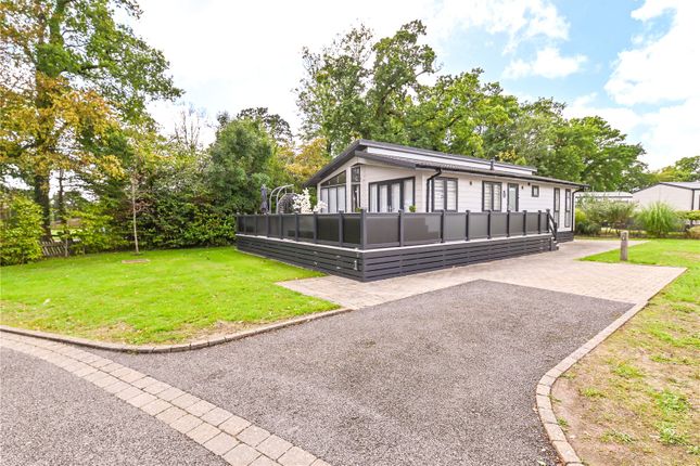 2-bed caravan on 1, Aspen, New Milton, £150,000