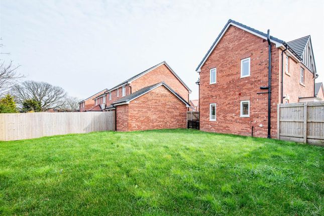 9, Marchioness Drive, Chorley photo 4
