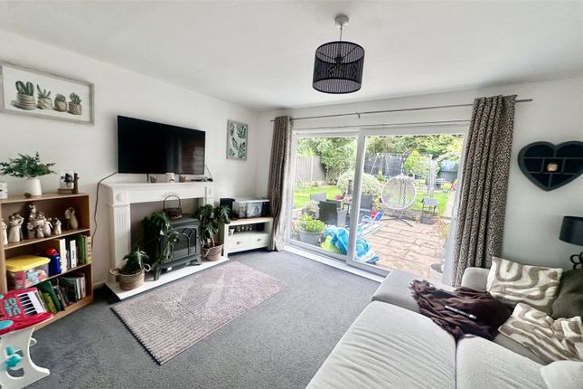 111, Marylebone Crescent, Derbyshire photo 2