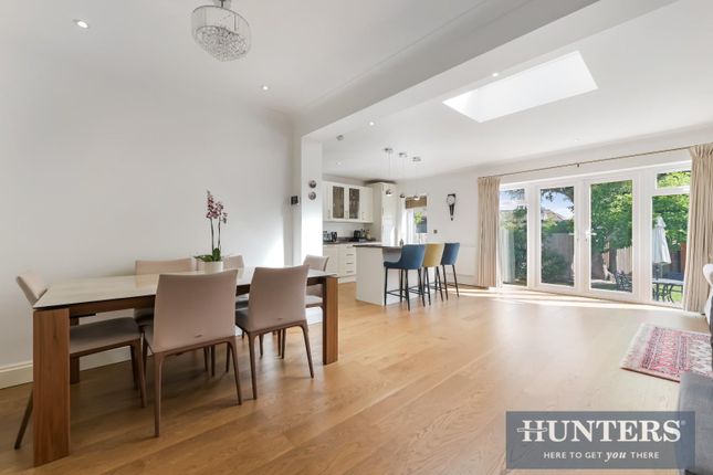 9, Plantagenet Close, Worcester Park photo 3